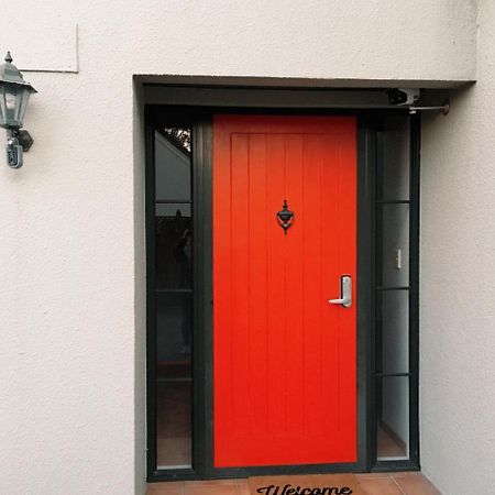 Red Door Holiday House Rotorua Ngoại thất bức ảnh