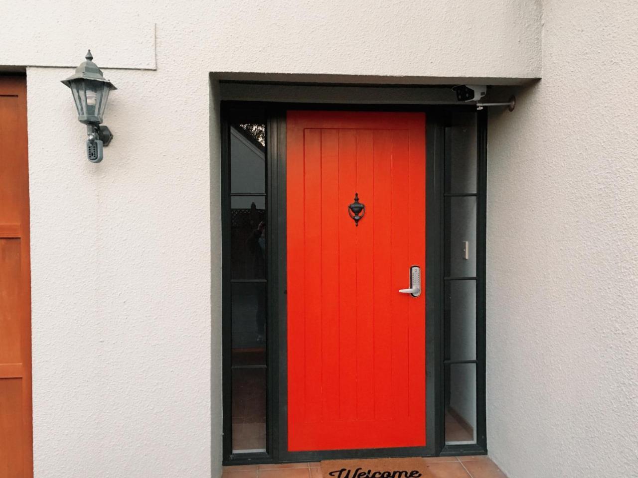 Red Door Holiday House Rotorua Ngoại thất bức ảnh